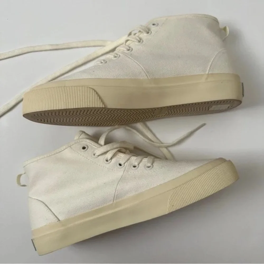 Everlane Off White High-Top Canvas Sneakers 6W / 4M Unisex